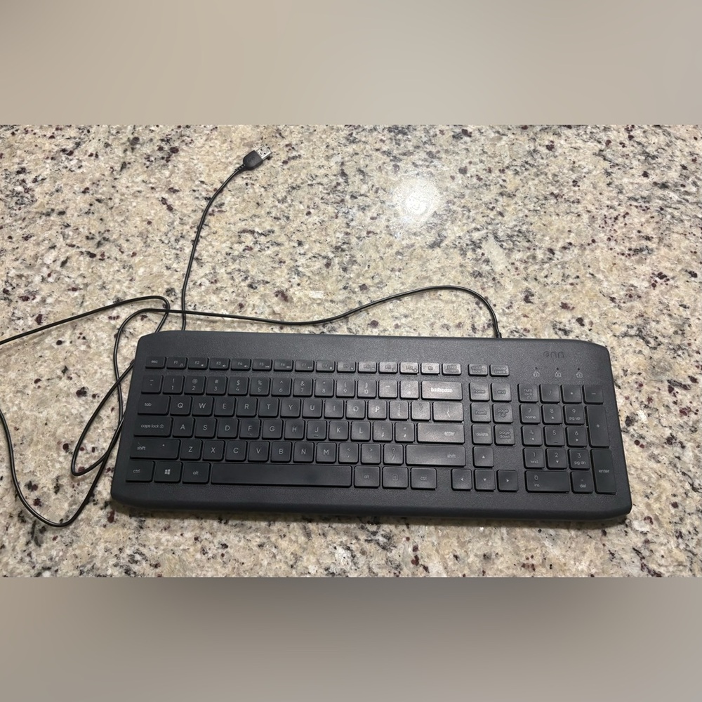 ONN wired USB keyboard black #100009052 GUC
